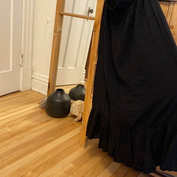 Skirt - Picture 2 of 3